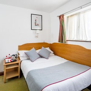 Camera standard con letto king size